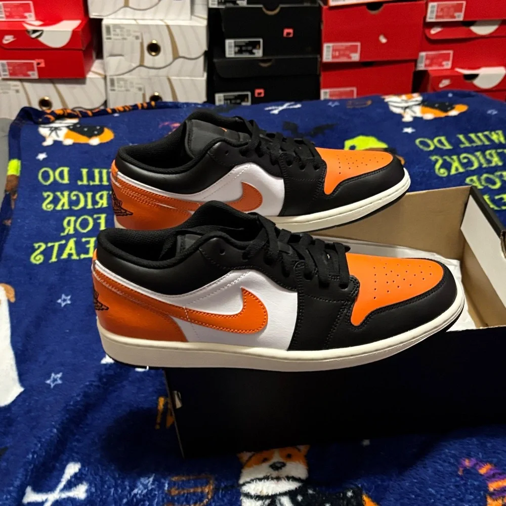 Jordan Men's Black and Orange Low-Top Sneakers